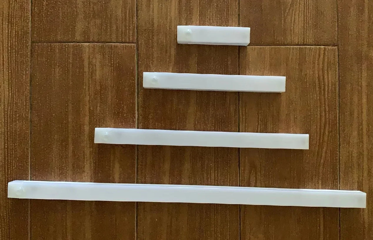 Lámpara LED recargable con sensor de movimiento PIR