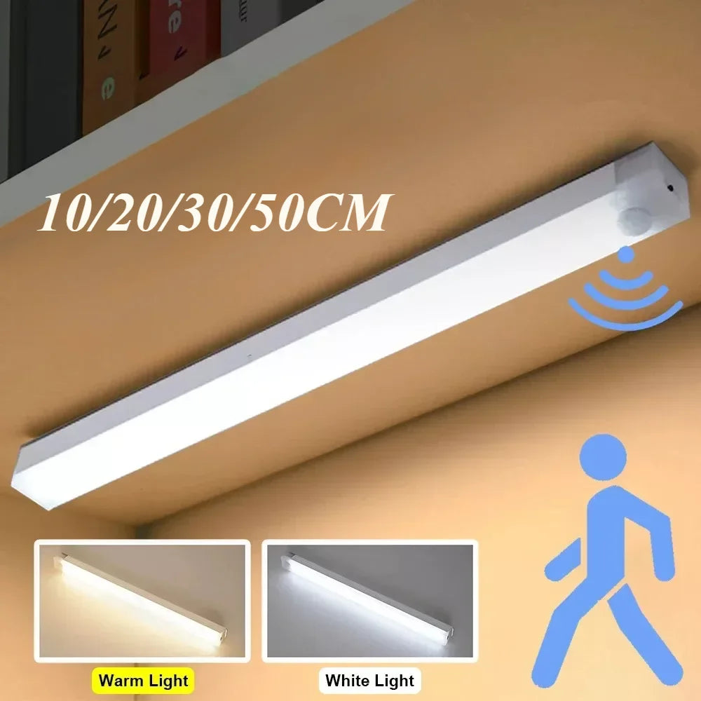 Lámpara LED recargable con sensor de movimiento PIR